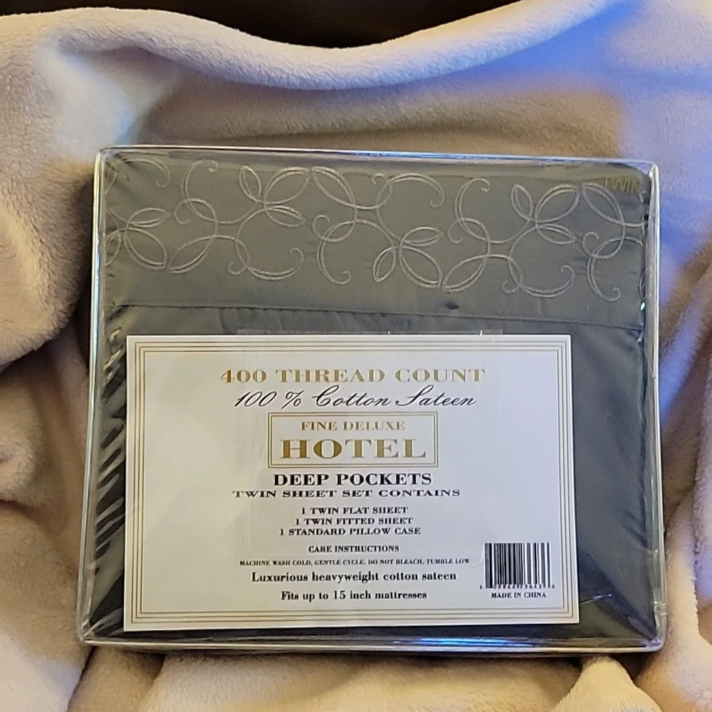 Fine Deluxe Hotel 400 thread count sateen sheet set Twin gray embroidery New…